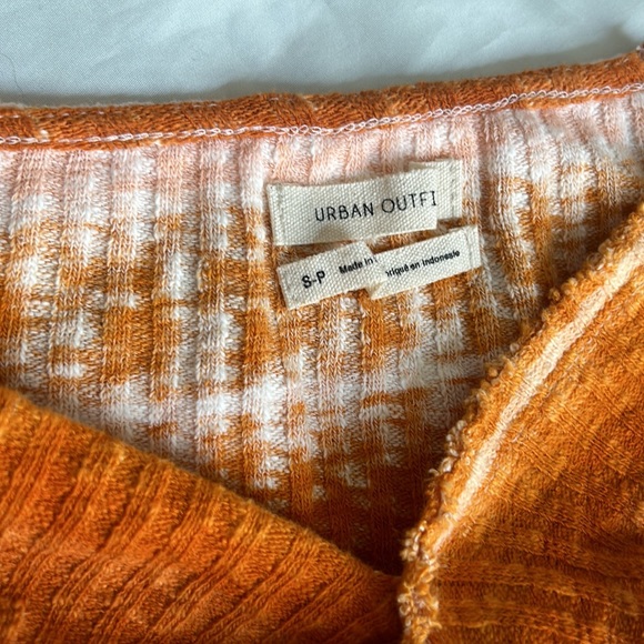 Urban Outfitters Orange White Stripe Ribbed Cuff Sleeve Twist Front Crop Top - Picture 4 of 7